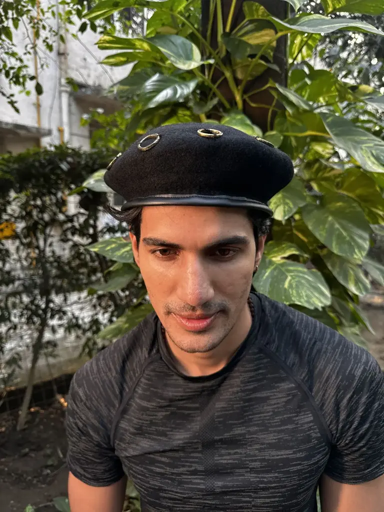 Pardesi Beret-Rings(Black)