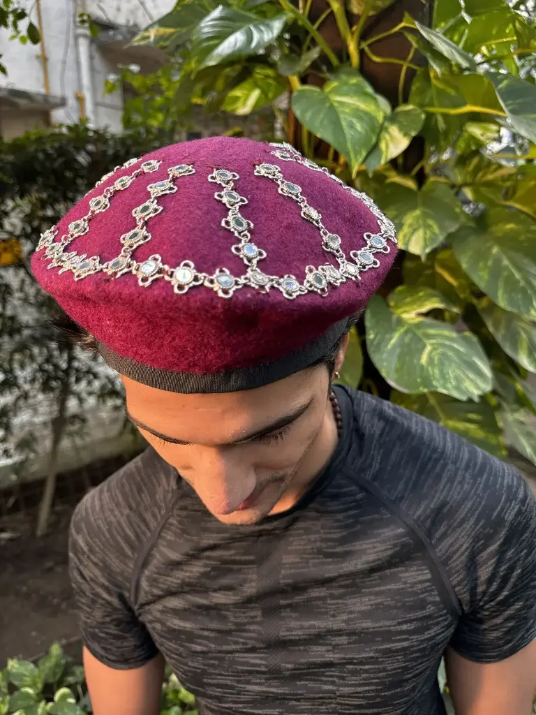 Pardesi Beret-Sheesh(Wine)